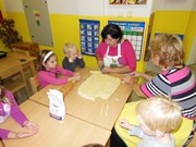 Pečeme chleba, housky, rohlíky, koláče